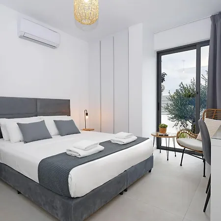 Vitalia - 3 En-suite Beds With Private Pool * פאראלימני