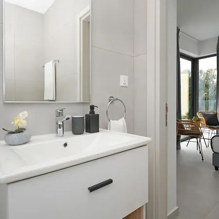 Vitalia - 3 En-suite Beds With Private Pool *