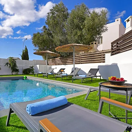 Semesterbostad Vitalia - 3 En-suite Beds With Private Pool *