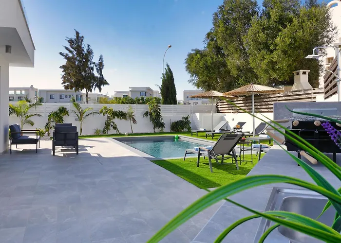 Vitalia - 3 En-suite Beds With Private Pool