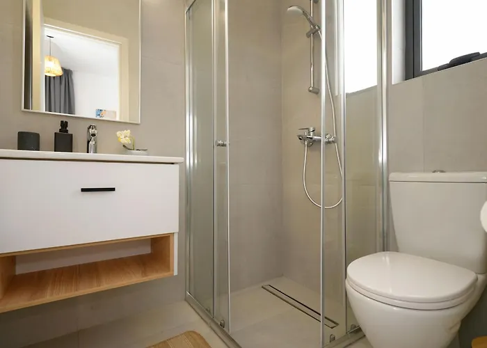 Villa Vitalia - 3 En-suite Beds With Private Pool