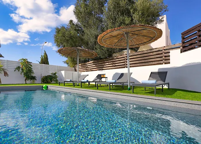 Villa Vitalia - 3 En-suite Beds With Private Pool